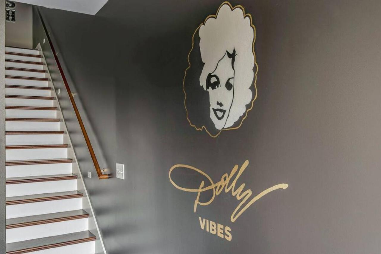 Big NEW&Modern with Skyline View Mural&Ping Pong Nashville Exterior foto